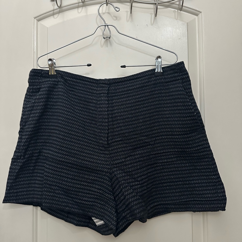 LOFT navy blue trouser shorts size 14 - in excellent condition